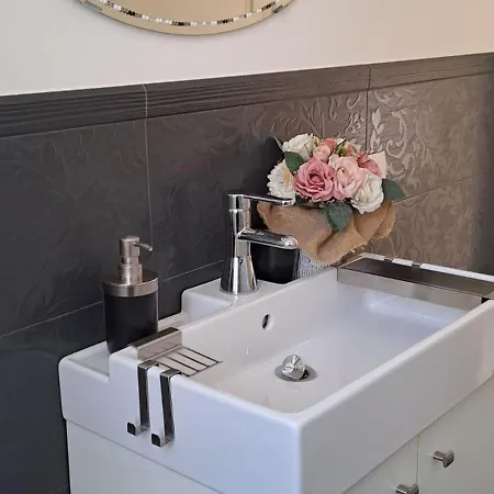 Rosalu - Adults Only Bed & Breakfast